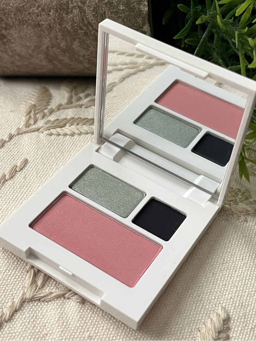 Cliniques~ Smoke & Mirrors, Wave after wave & Cupid Limited Ed Palette ~New~